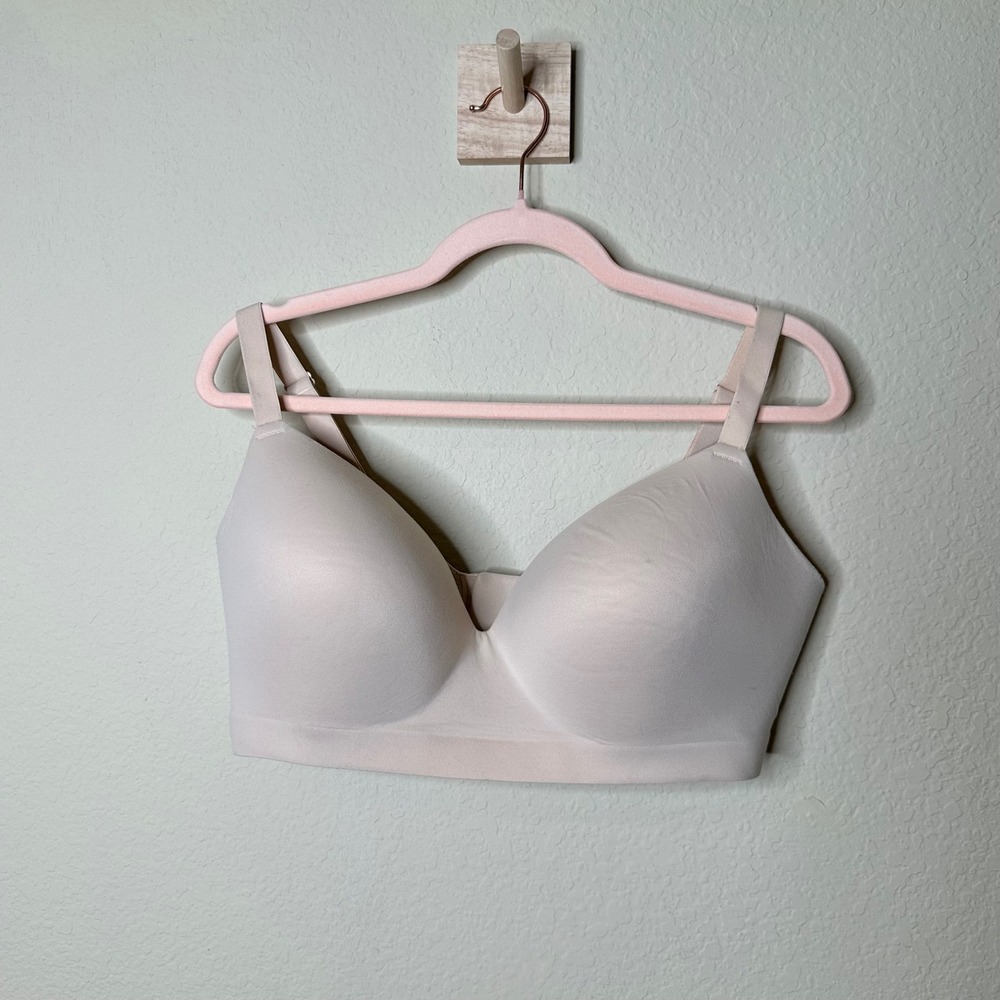 Soma Enbliss Wireless Bra Beige Nude Smooth Seamless 40DD 158564